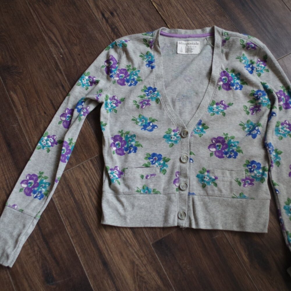 Cute A'eropostale Cardigan Sweater